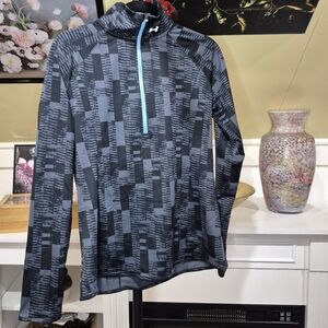 Under Armour Black and Gray Patterned Women's Top